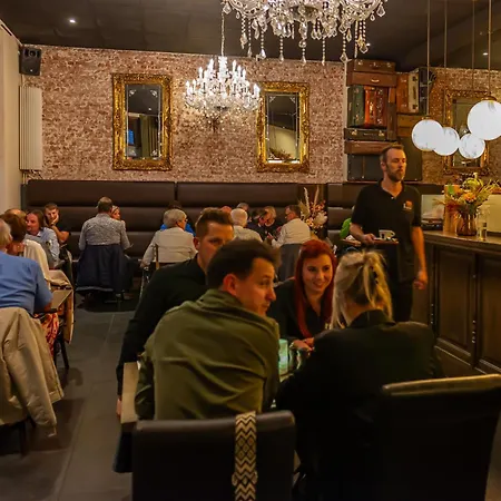 - Brasserie Ingredi Hotel 3*